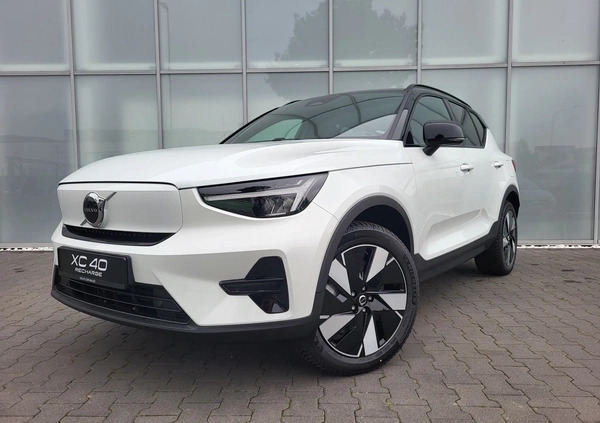 Volvo XC 40 cena 297350 przebieg: 10, rok produkcji 2023 z Sierpc małe 254